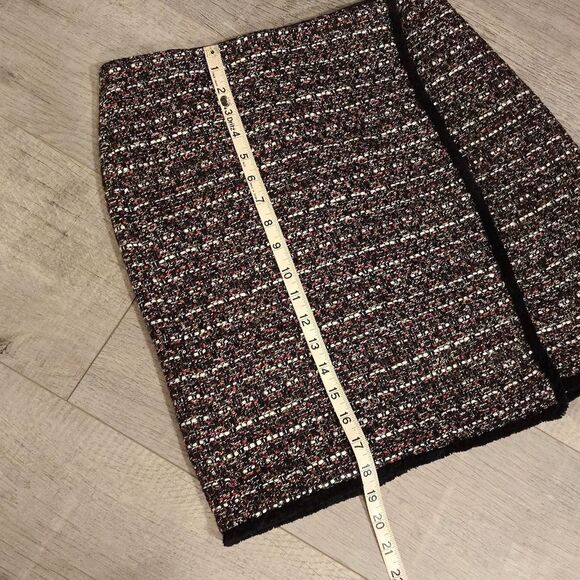 Loft Tweed Sequined Glitter Short Skirt Black Red White 6 - Picture 6 of 8